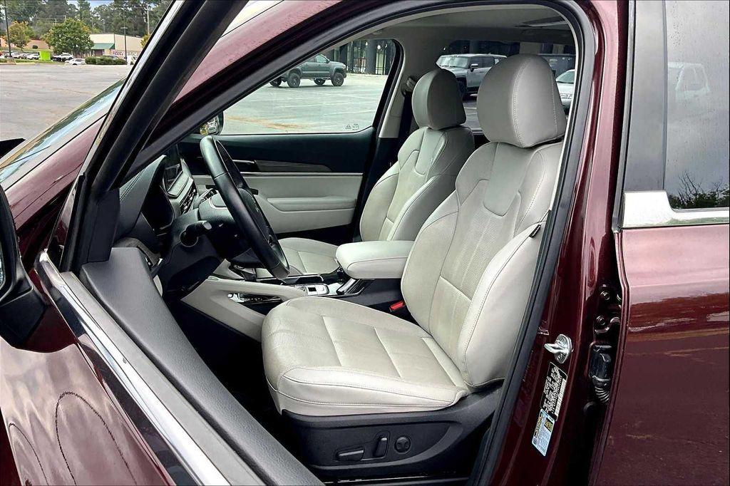 used 2022 Kia Telluride car, priced at $23,998