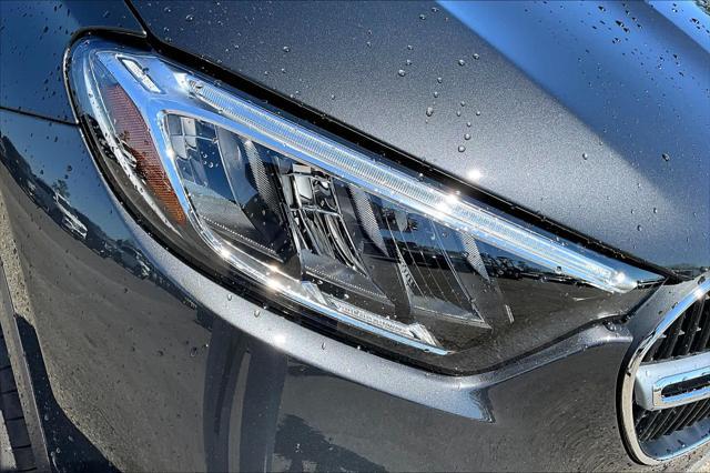used 2025 Mercedes-Benz GLC 300 car