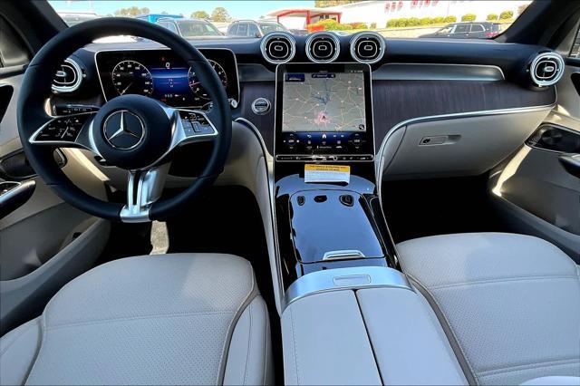used 2025 Mercedes-Benz GLC 300 car
