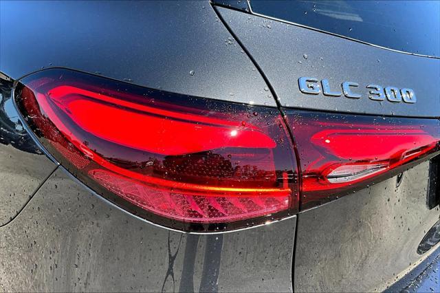 used 2025 Mercedes-Benz GLC 300 car