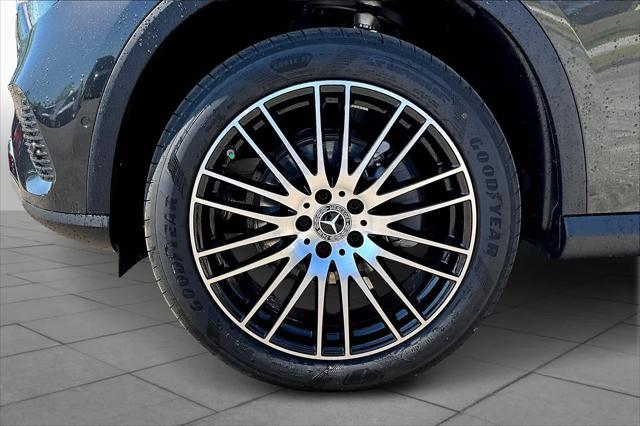 used 2025 Mercedes-Benz GLC 300 car
