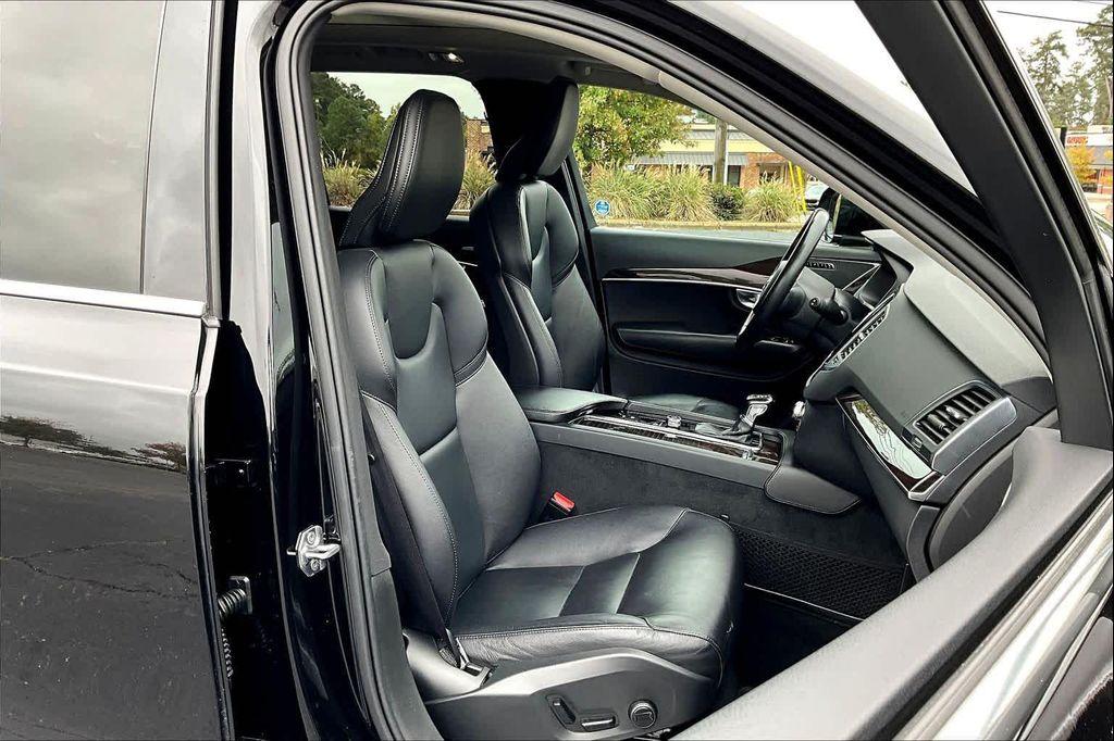 used 2019 Volvo XC90 car, priced at $22,598