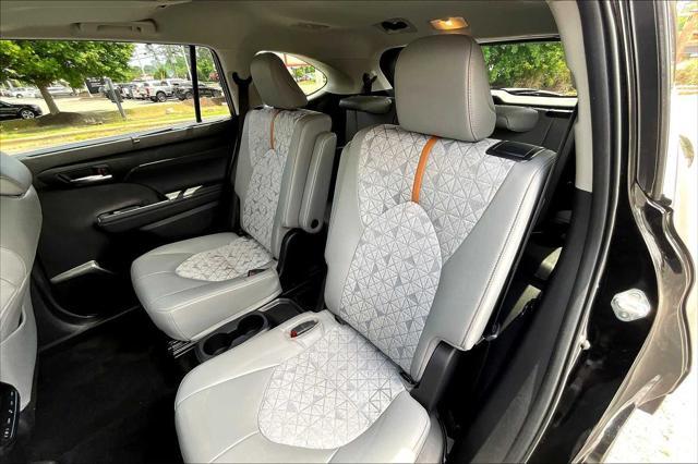 used 2023 Toyota Highlander Hybrid car, priced at $43,998