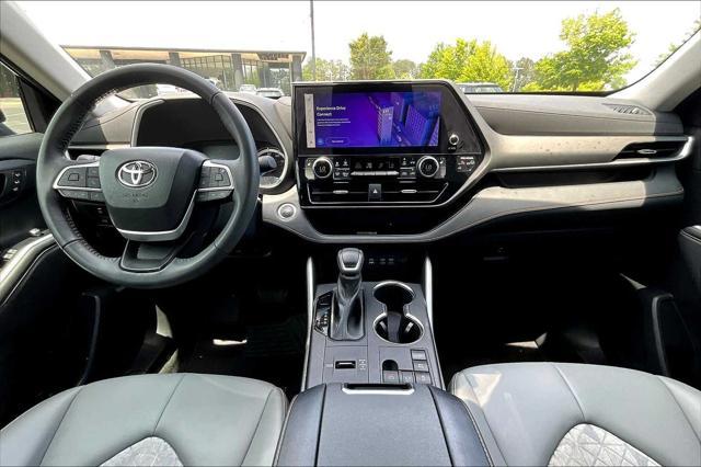 used 2023 Toyota Highlander Hybrid car, priced at $43,998