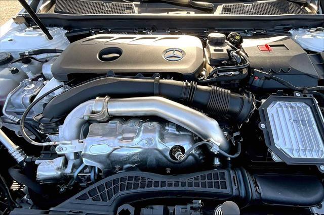 new 2025 Mercedes-Benz CLA 250 car, priced at $53,370