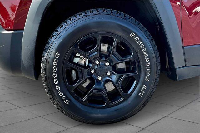 used 2019 Jeep Cherokee car, priced at $21,498