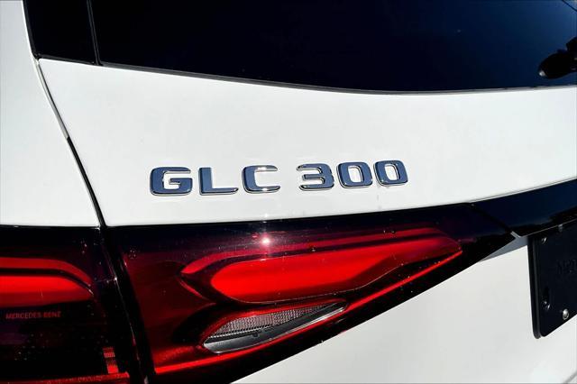 new 2025 Mercedes-Benz GLC 300 car, priced at $52,385