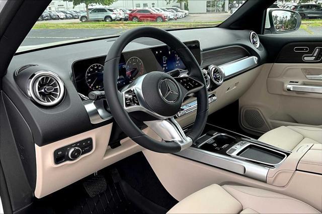 new 2025 Mercedes-Benz GLB 250 car, priced at $49,580
