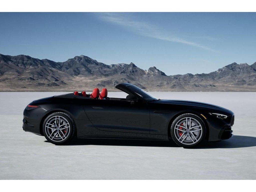 new 2025 Mercedes-Benz AMG SL 55 car, priced at $154,920