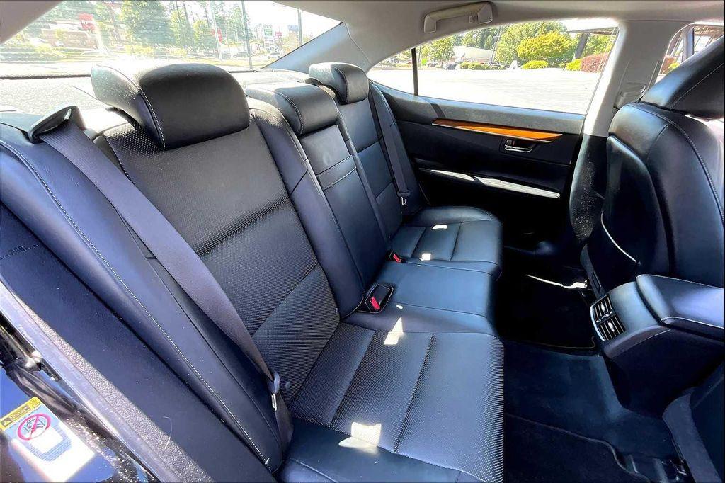 used 2013 Lexus ES 300h car, priced at $16,498