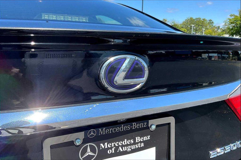 used 2013 Lexus ES 300h car, priced at $16,498