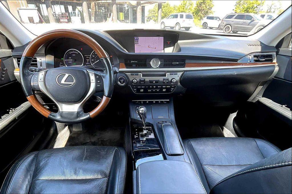 used 2013 Lexus ES 300h car, priced at $16,498