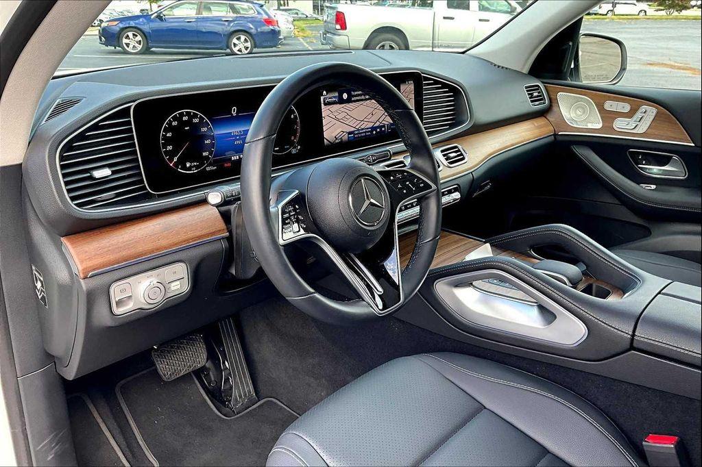 used 2025 Mercedes-Benz GLE 350 car, priced at $64,998