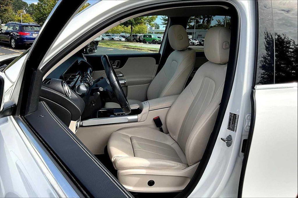 used 2021 Mercedes-Benz GLB 250 car, priced at $27,198