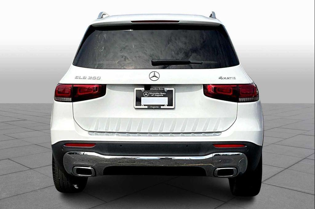 used 2021 Mercedes-Benz GLB 250 car, priced at $27,198