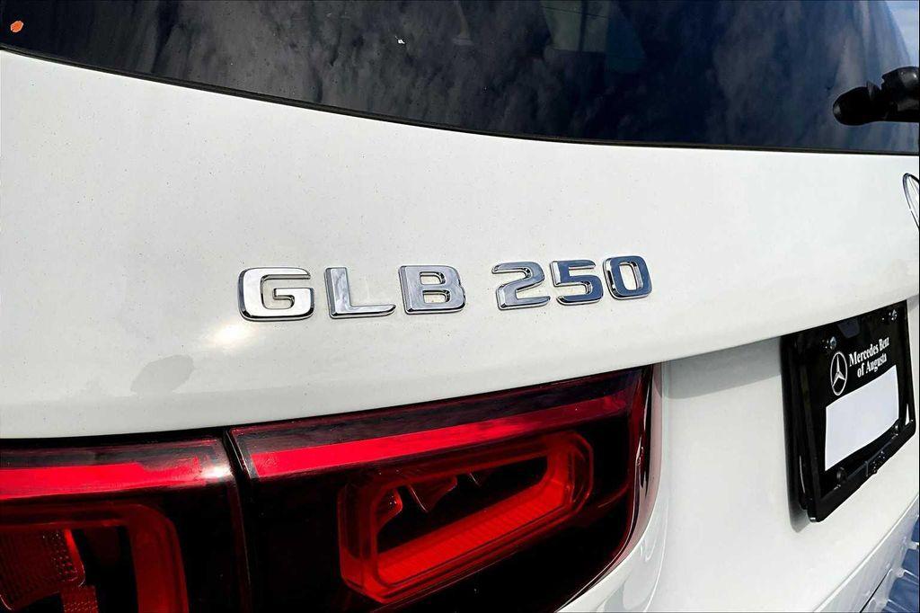 used 2021 Mercedes-Benz GLB 250 car, priced at $27,198