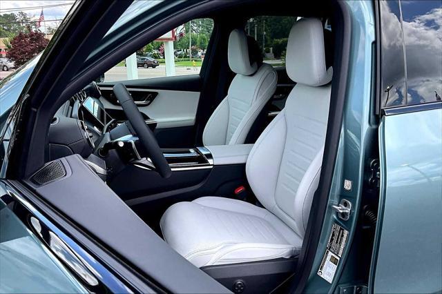 new 2025 Mercedes-Benz GLC 300 car, priced at $55,445