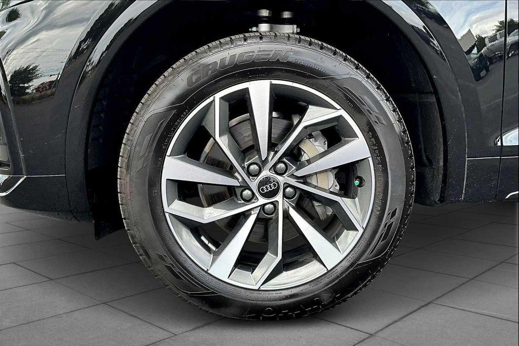 used 2024 Audi Q5 car, priced at $38,998