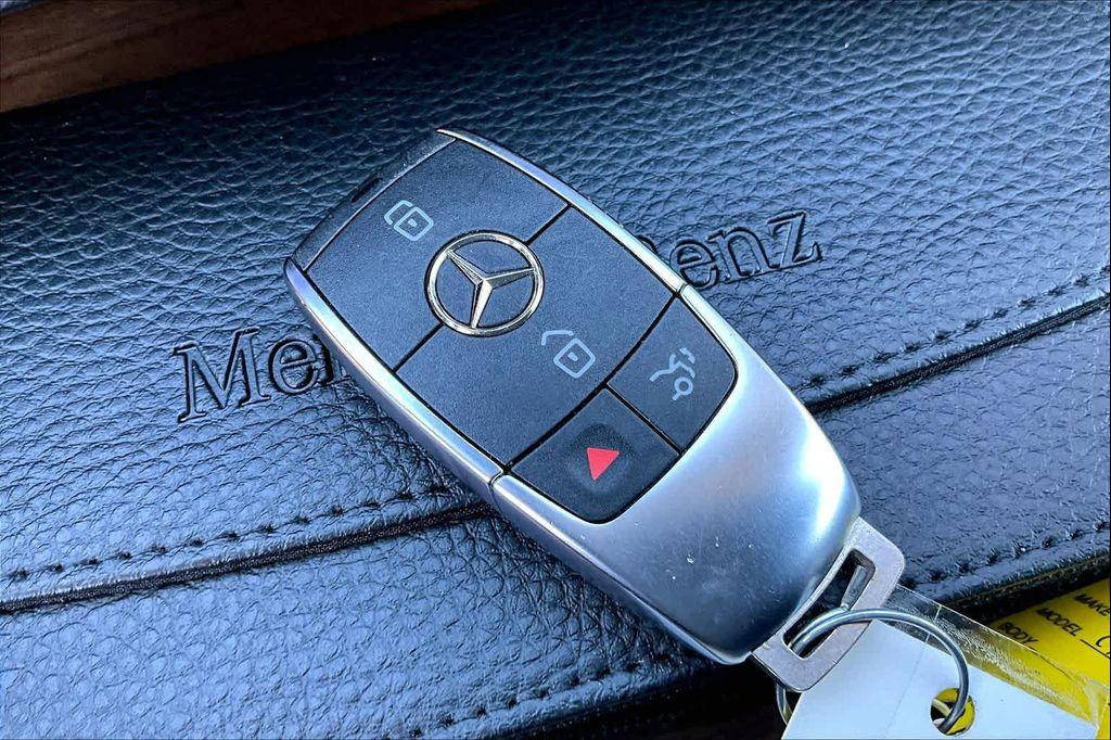 used 2024 Mercedes-Benz GLE 450 car, priced at $68,598