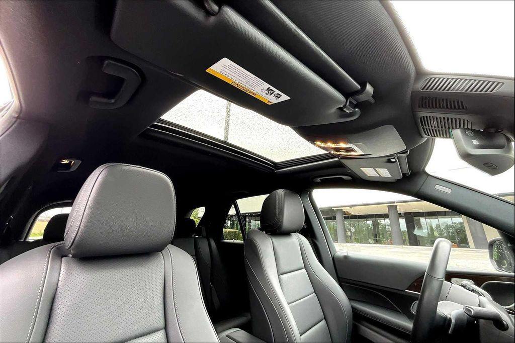 used 2025 Mercedes-Benz GLE 350 car, priced at $57,598