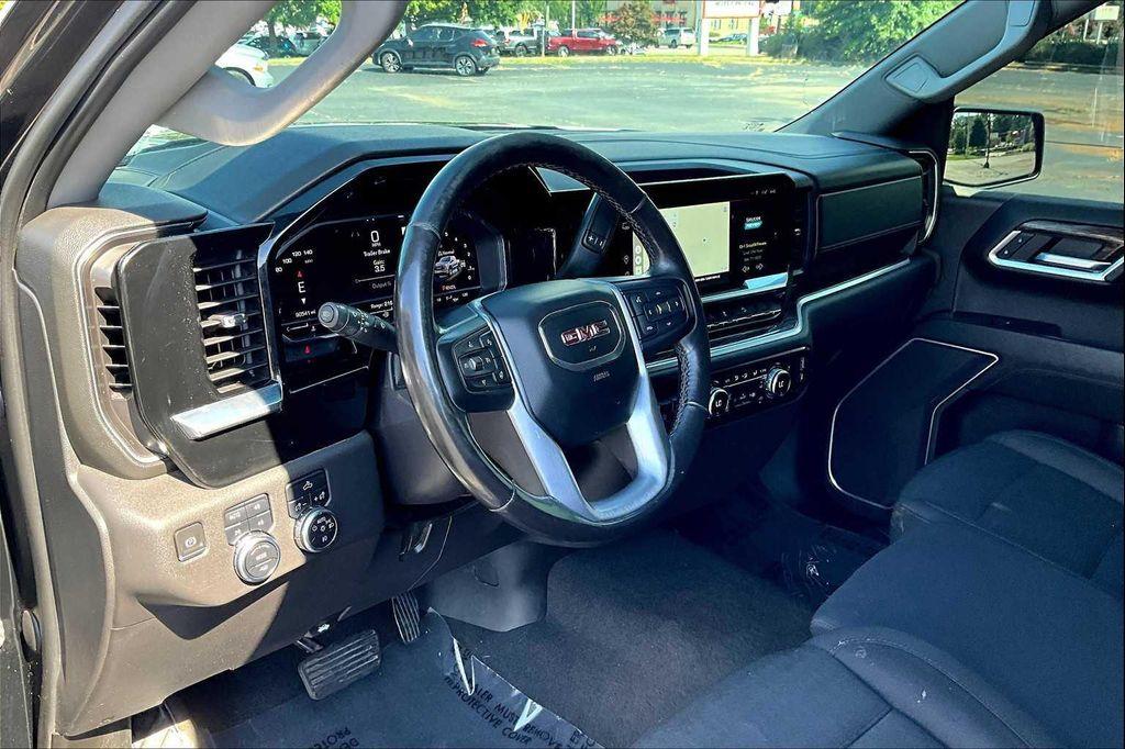 used 2022 GMC Sierra 1500 car, priced at $39,098