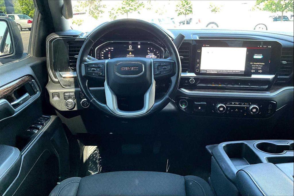 used 2022 GMC Sierra 1500 car, priced at $39,098