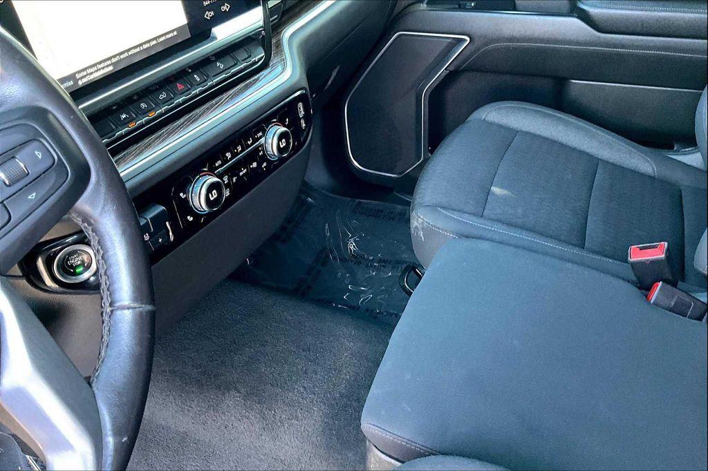 used 2022 GMC Sierra 1500 car, priced at $39,098