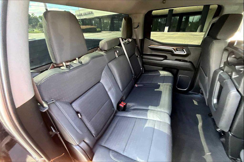 used 2022 GMC Sierra 1500 car, priced at $39,098