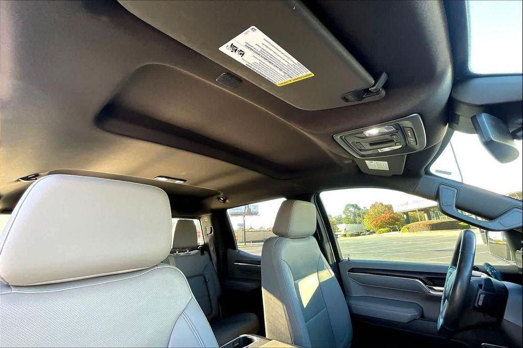 used 2022 GMC Sierra 1500 car, priced at $47,298