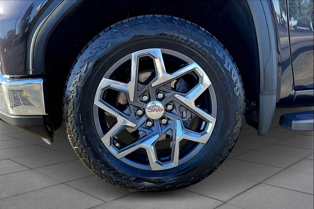 used 2022 GMC Sierra 1500 car, priced at $47,298