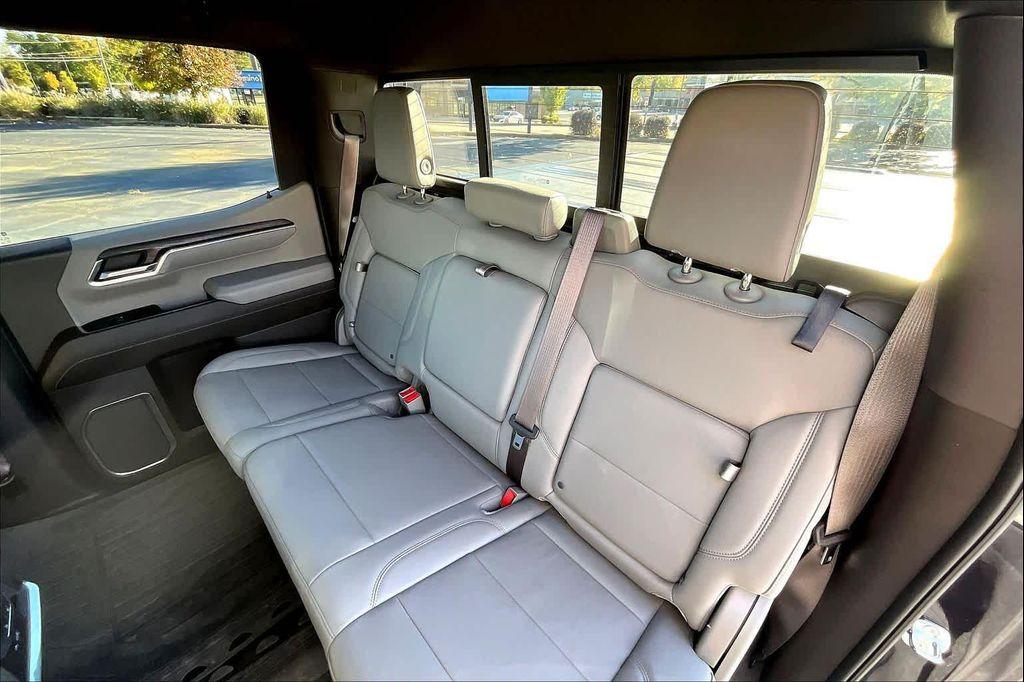 used 2022 GMC Sierra 1500 car, priced at $47,298