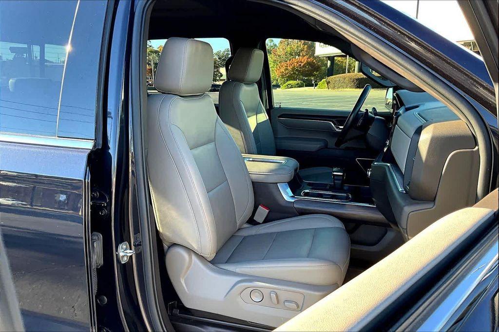 used 2022 GMC Sierra 1500 car, priced at $47,298