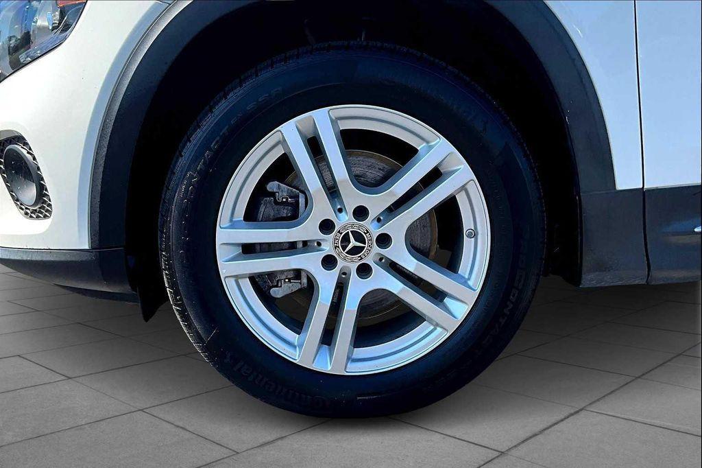 used 2025 Mercedes-Benz GLA 250 car, priced at $46,298