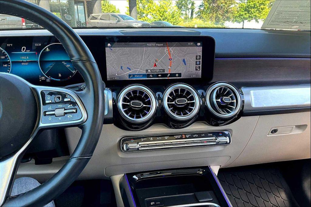 used 2025 Mercedes-Benz GLA 250 car, priced at $46,298