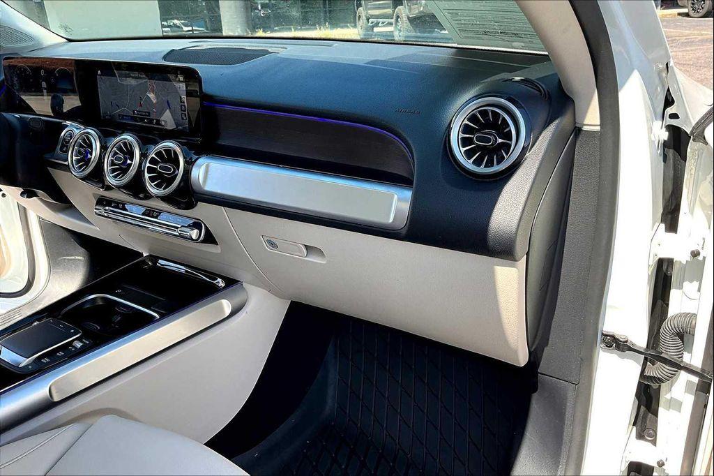 used 2025 Mercedes-Benz GLA 250 car, priced at $46,298