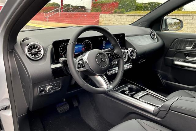 new 2025 Mercedes-Benz GLA 250 car, priced at $45,095