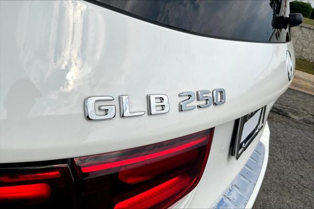 new 2025 Mercedes-Benz GLB 250 car, priced at $49,845