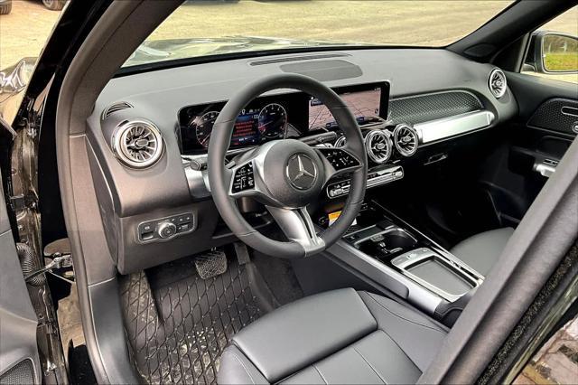 new 2024 Mercedes-Benz GLB 250 car, priced at $53,215