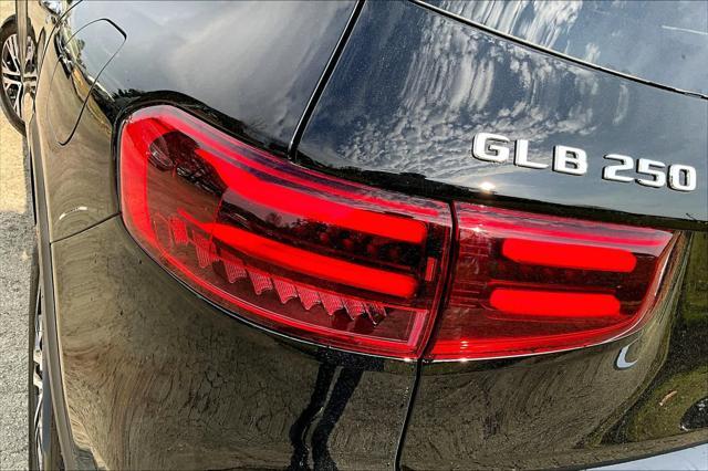 new 2024 Mercedes-Benz GLB 250 car, priced at $53,215