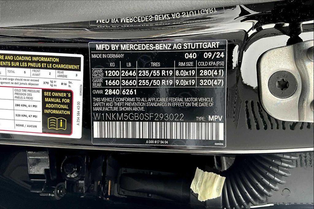 used 2025 Mercedes-Benz GLC 350e car, priced at $56,777