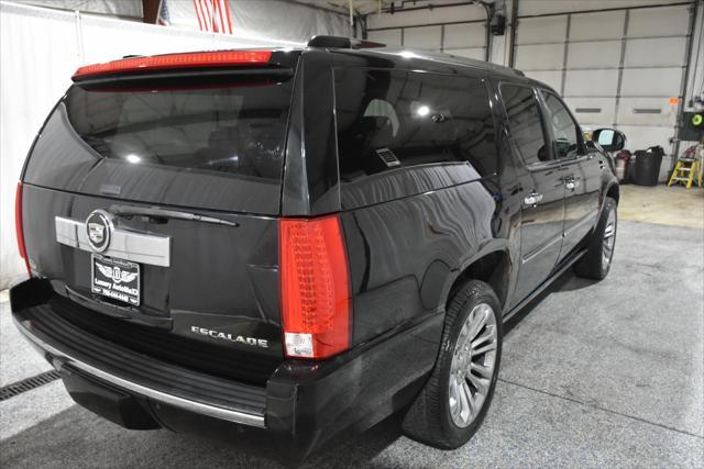 used 2010 Cadillac Escalade ESV car, priced at $12,777