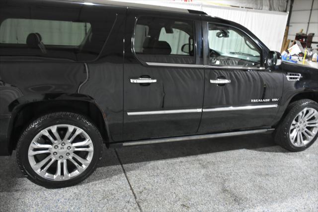 used 2010 Cadillac Escalade ESV car, priced at $12,777