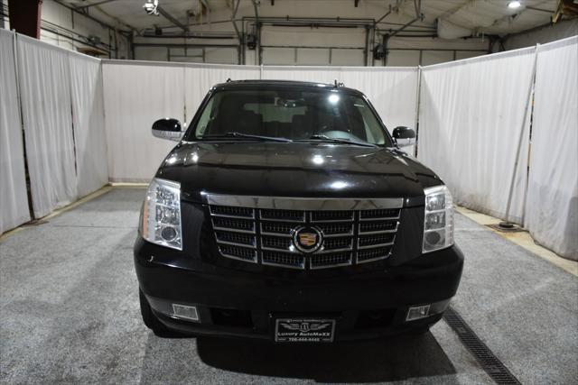 used 2010 Cadillac Escalade ESV car, priced at $12,777