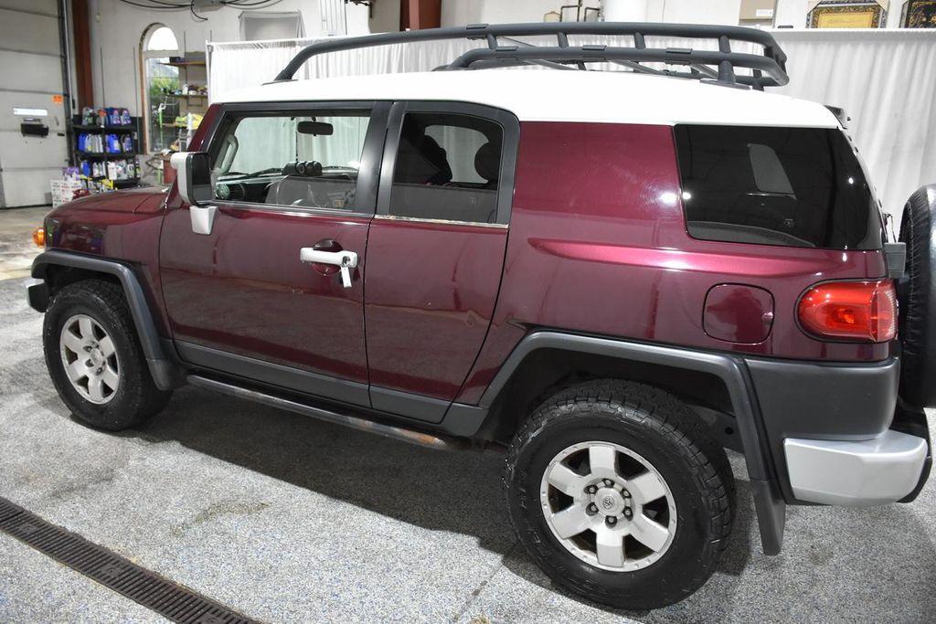 used 2007 Toyota FJ Cruiser car, priced at $14,994