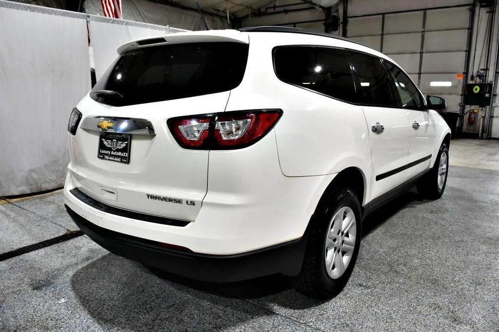 used 2015 Chevrolet Traverse car, priced at $5,990