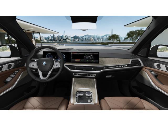 new 2025 BMW X7 car, priced at $96,015