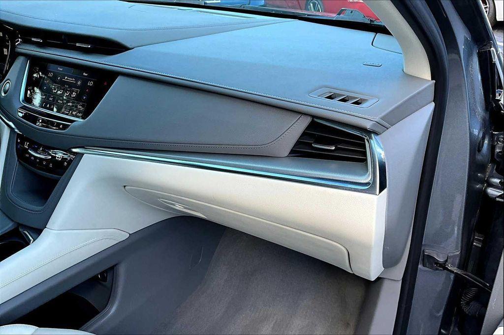 used 2021 Cadillac XT5 car, priced at $29,500