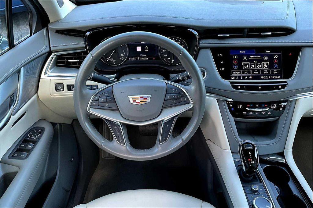 used 2021 Cadillac XT5 car, priced at $29,500