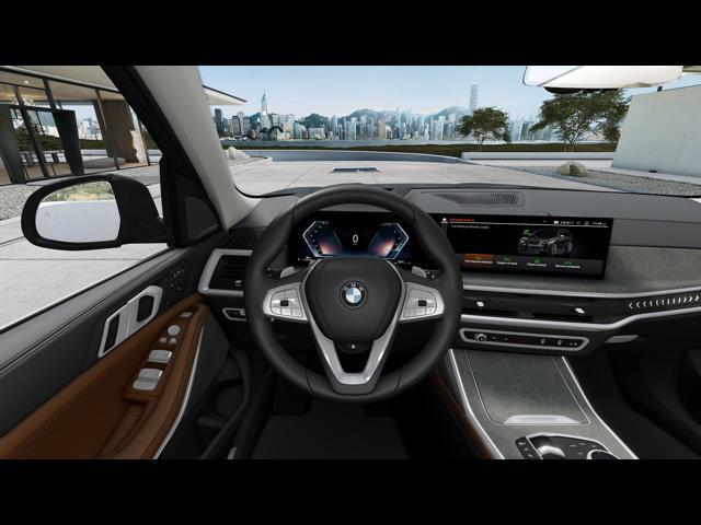 new 2025 BMW X7 car, priced at $98,725