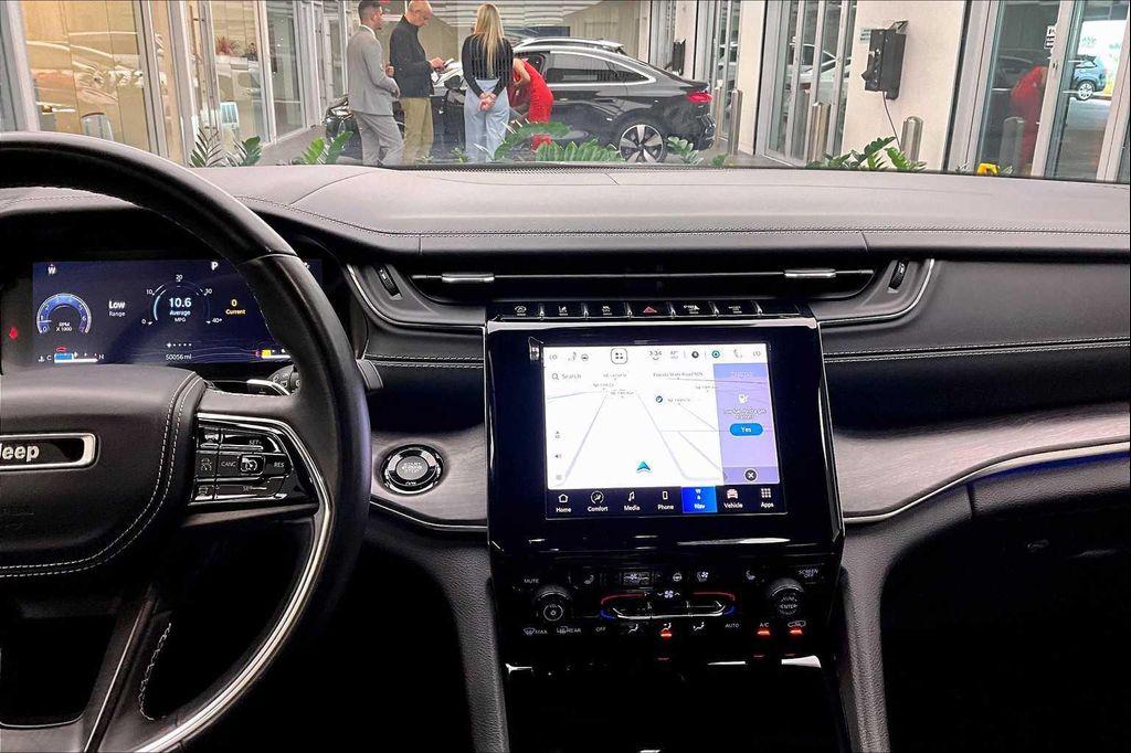 used 2022 Jeep Grand Cherokee car, priced at $27,300